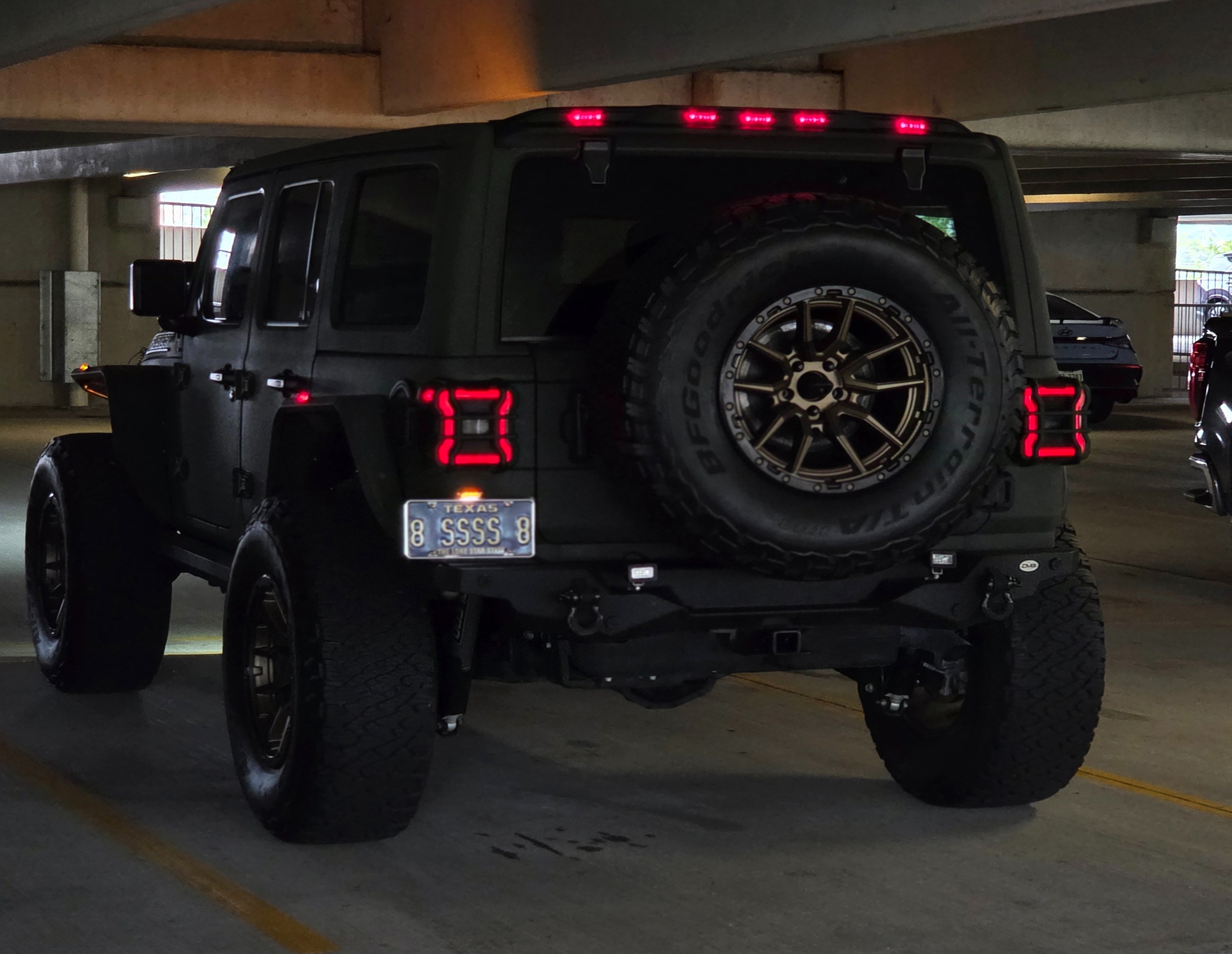 Used 2021 Jeep Wrangler Unlimited Rubicon AWD/4WD image 11