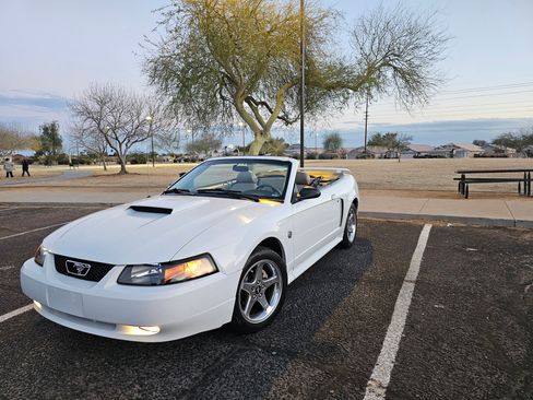 Used 2004 Ford Mustang GT Premium image 12