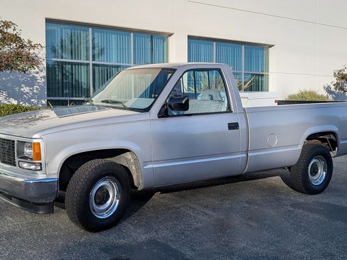 Used 1992 GMC Sierra 1500 2WD Regular Cab image 1
