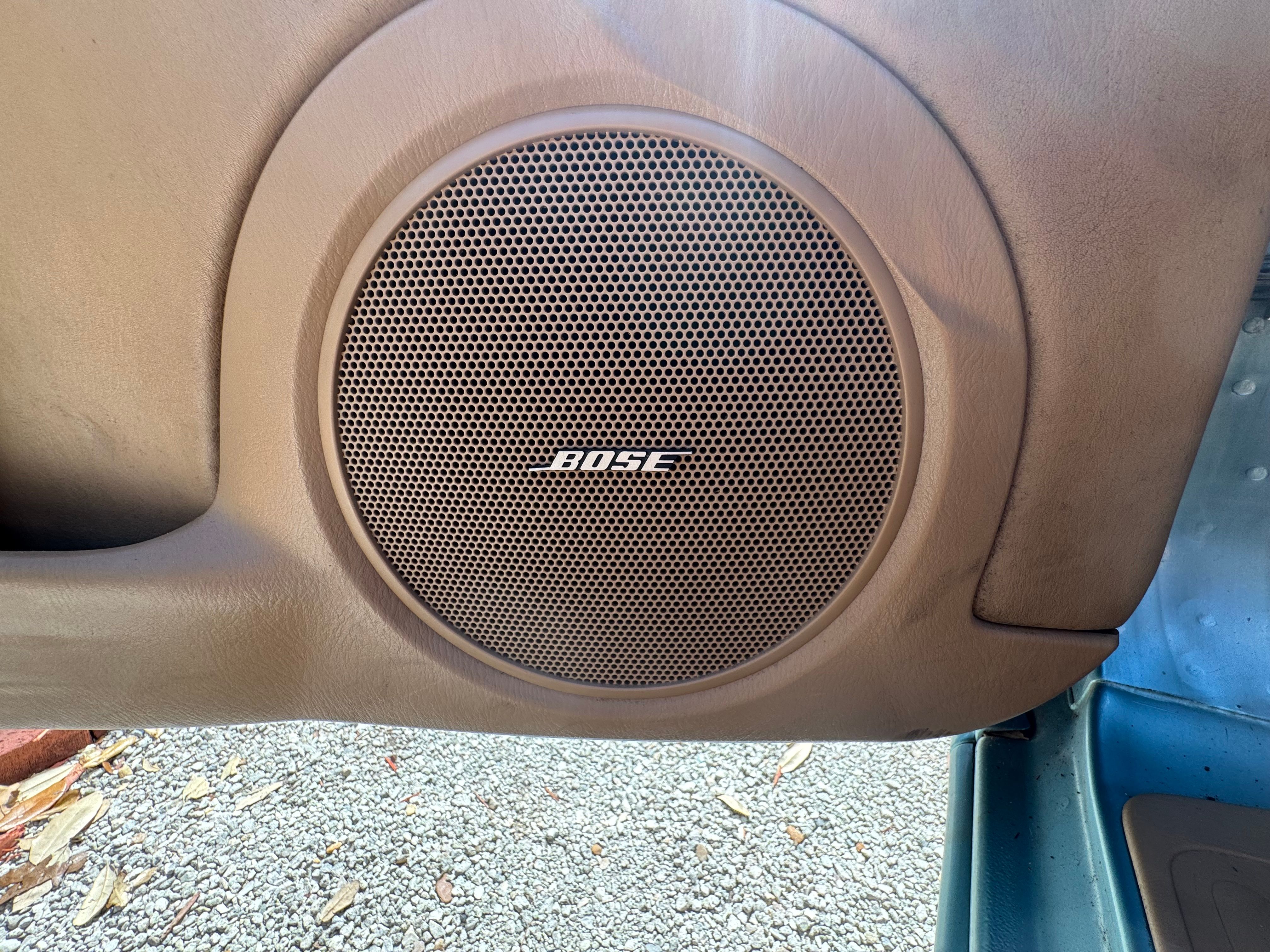 Used 2002 MAZDA MX-5 Miata LS RWD image 13