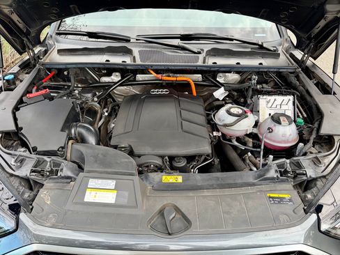 Used 2022 Audi Q5 e Premium Plus w/ Premium Plus Package image 24