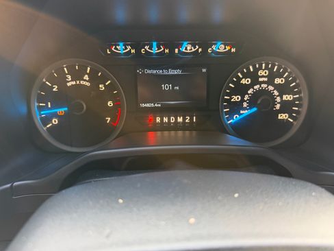 Used 2016 Ford F150 XLT w/ Equipment Group 302A Luxury AWD/4WD image 15