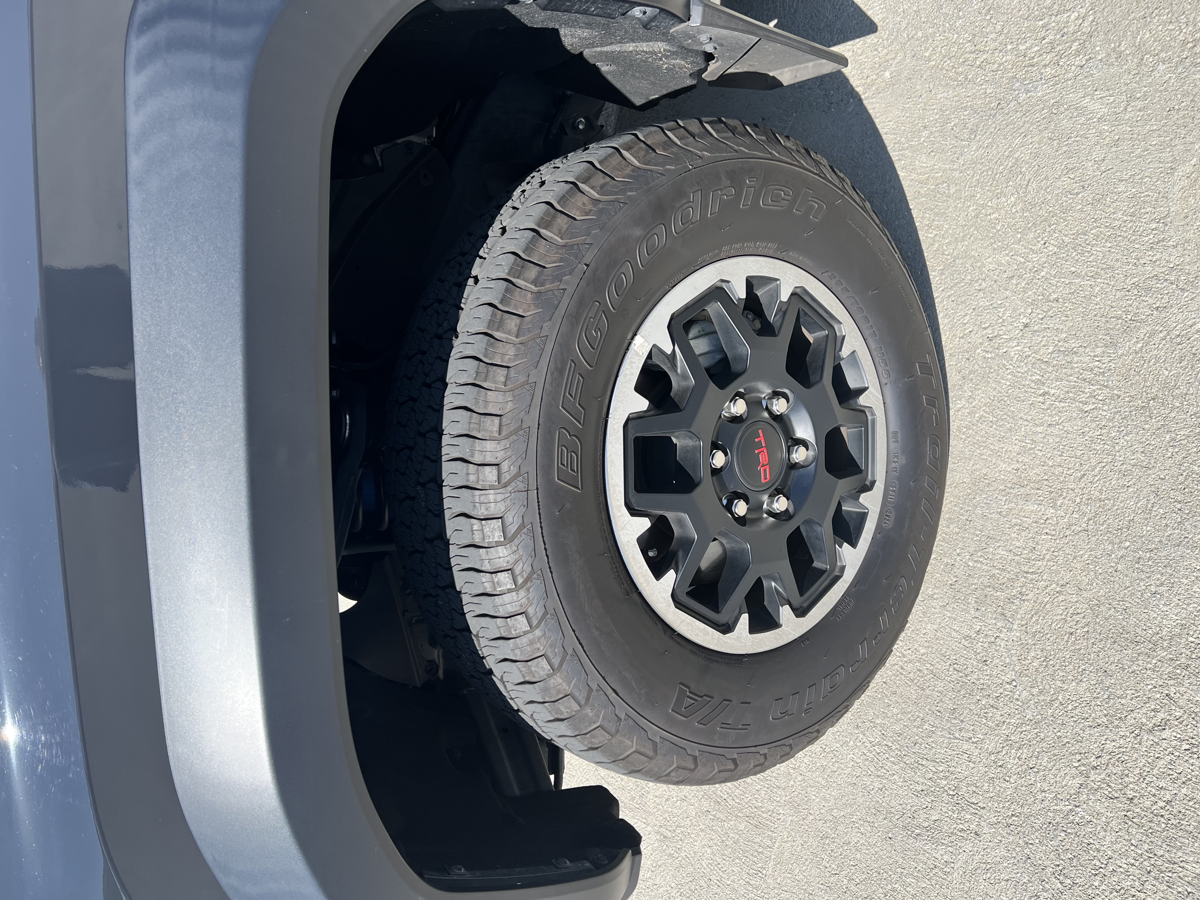 Used 2024 Toyota Tacoma TRD Off-Road w/ TRD Off Road Upgrade Package AWD/4WD image 21