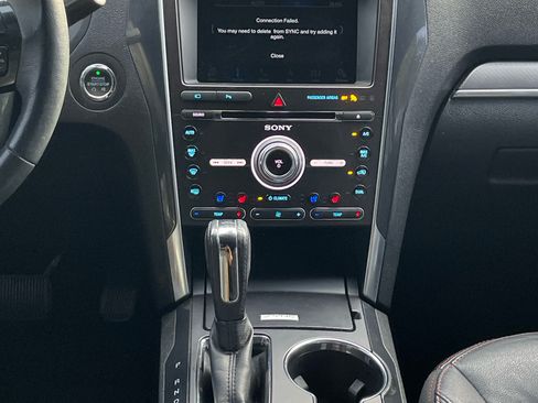 Used 2018 Ford Explorer Sport w/ Equipment Group 401A image 10