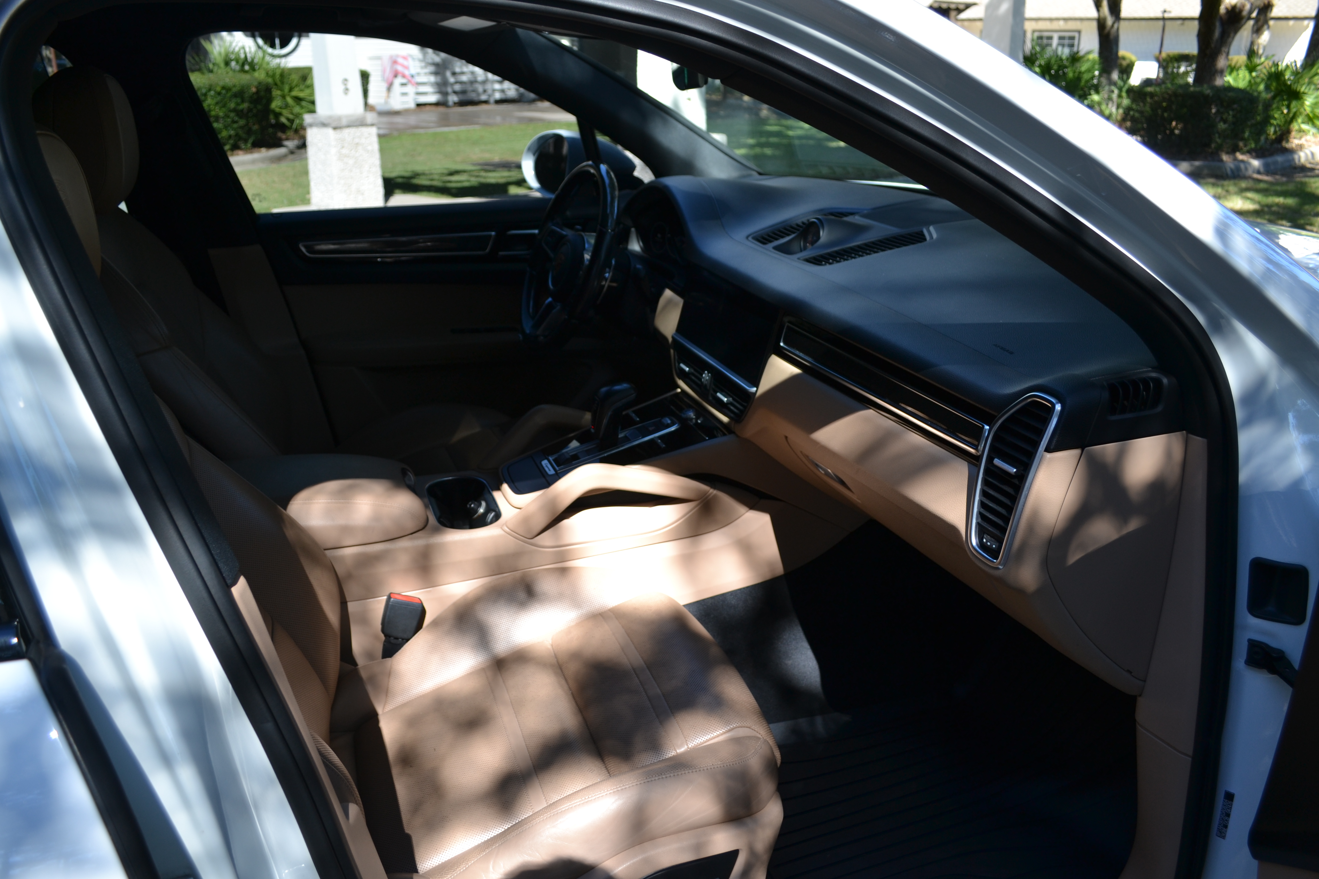Used 2019 Porsche Cayenne AWD/4WD image 11