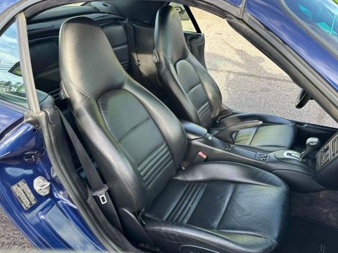 Used 2001 Porsche 911 Carrera 4 image 8