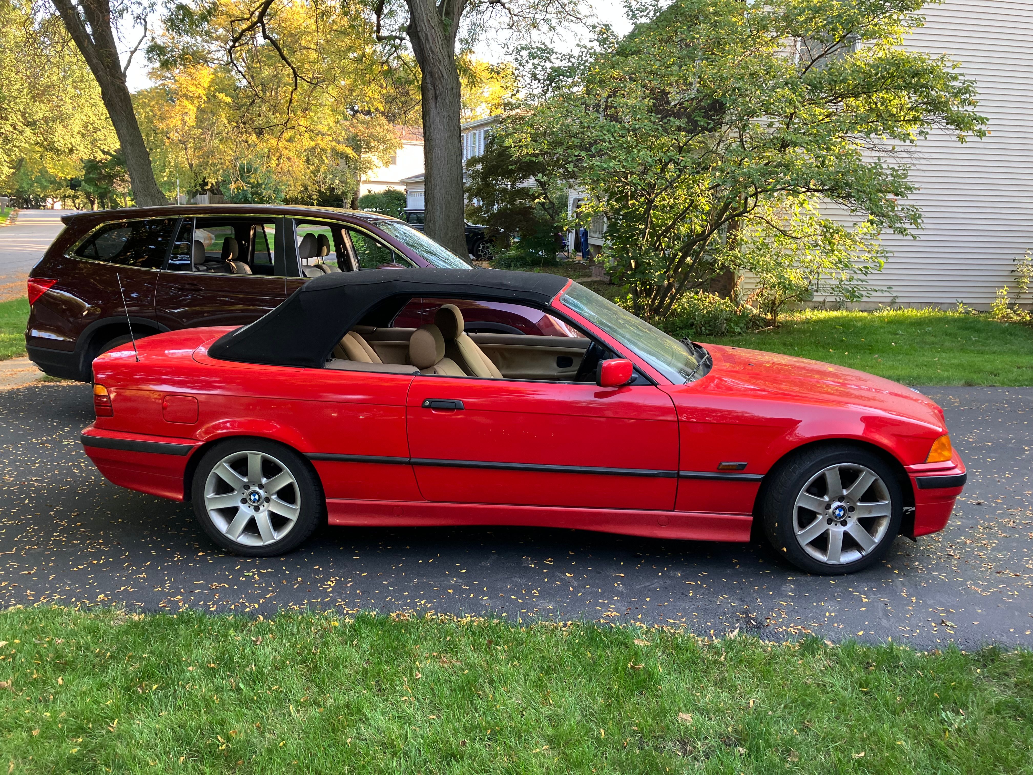 Used 1996 BMW 328i Convertible RWD image 9