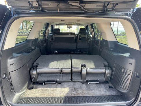 Used 2010 Chevrolet Tahoe 2WD Hybrid image 15