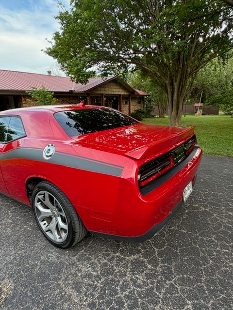 Used 2015 Dodge Challenger SXT Plus RWD image 5