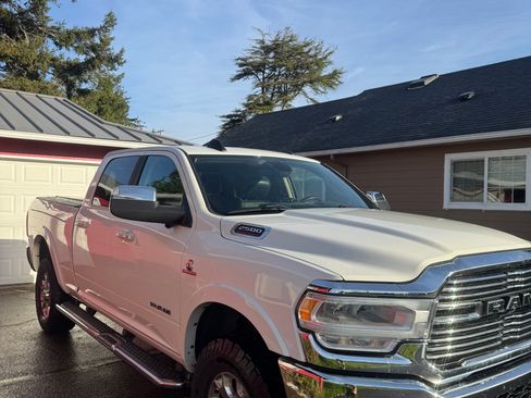 Used 2020 RAM 2500 Laramie image 4