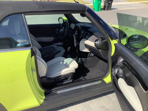 Used 2023 MINI Cooper S w/ Signature Upholstery Package image 6