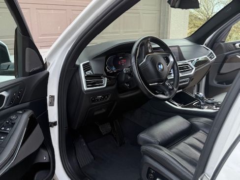 Used 2021 BMW X5 xDrive45e w/ Executive Package image 19
