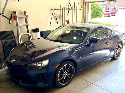 Used 2017 Toyota 86 RWD image 13