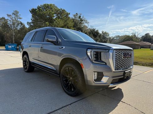 Used 2022 GMC Yukon Denali w/ Denali Ultimate Package image 5