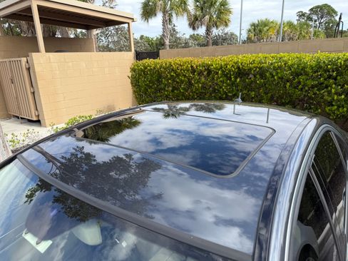 Used 2014 Mercedes-Benz C 250 Sedan image 15