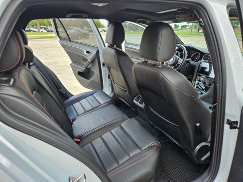 Used 2019 Volkswagen GTI SE w/ SE Experience Package image 14