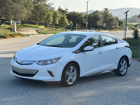 Used 2018 Chevrolet Volt LT image 14