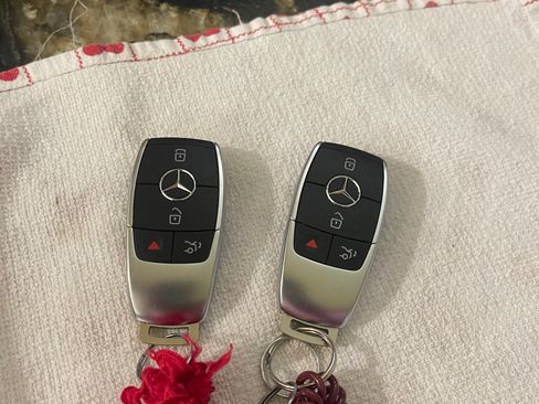 Used 2021 Mercedes-Benz GLE 580 4MATIC image 23