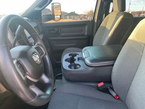 Used 2021 RAM 3500 Tradesman image 15