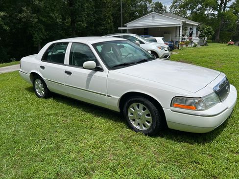 Used 2004 Mercury Grand Marquis LS RWD image 5