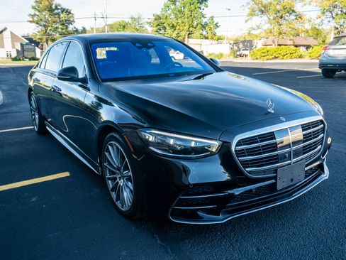 Used 2022 Mercedes-Benz S 500 4MATIC image 4