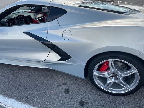 Used 2021 Chevrolet Corvette Stingray Preferred Cpe w/ Z51 Performance Package image 5