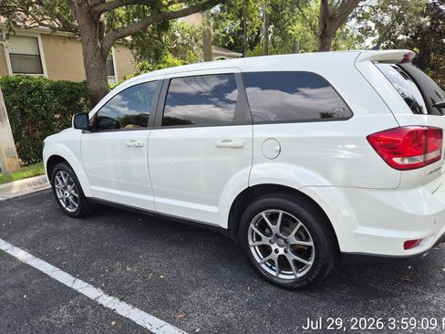 Used 2017 Dodge Journey GT w/ Driver Convenience Group FWD image 5