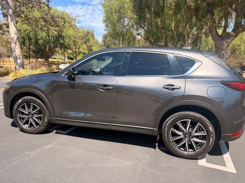 Used 2018 MAZDA CX-5 Grand Touring w/ Premium Package FWD image 12