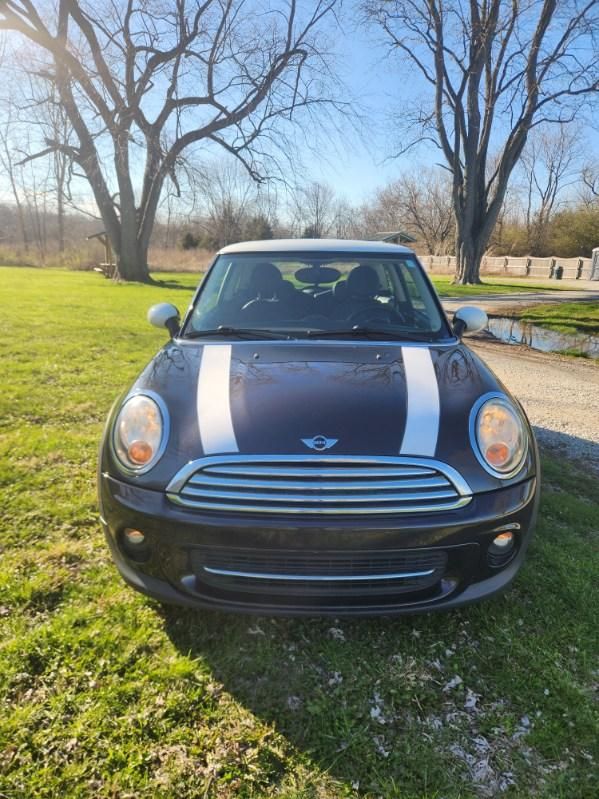 Used 2013 MINI Cooper Hardtop FWD image 1
