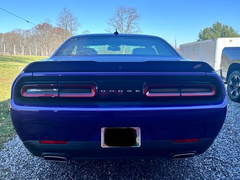 Used 2019 Dodge Challenger GT w/ Plus Package image 9