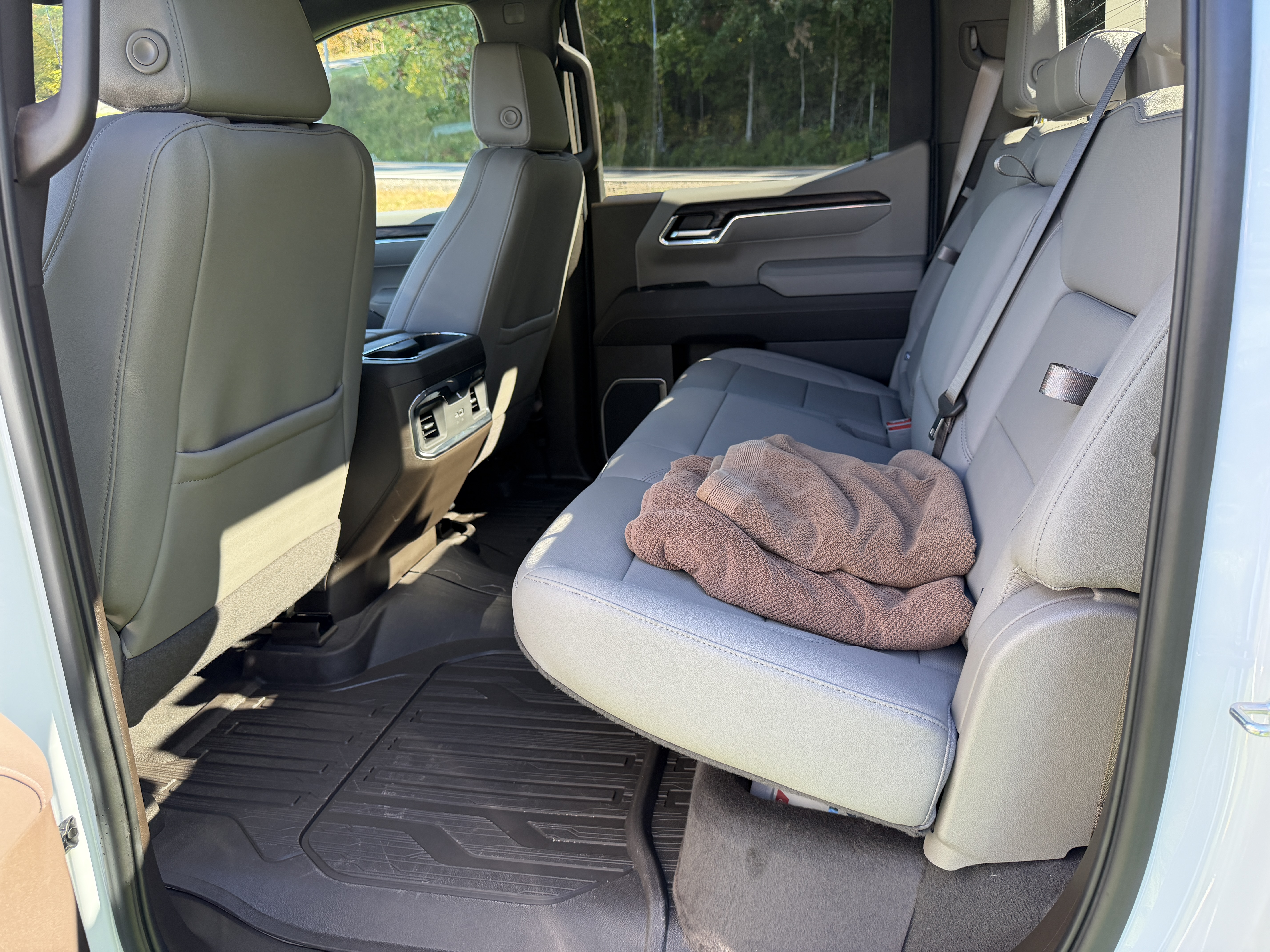 Used 2026 GMC Sierra 1500 SLT w/ SLT Premium Package AWD/4WD image 19