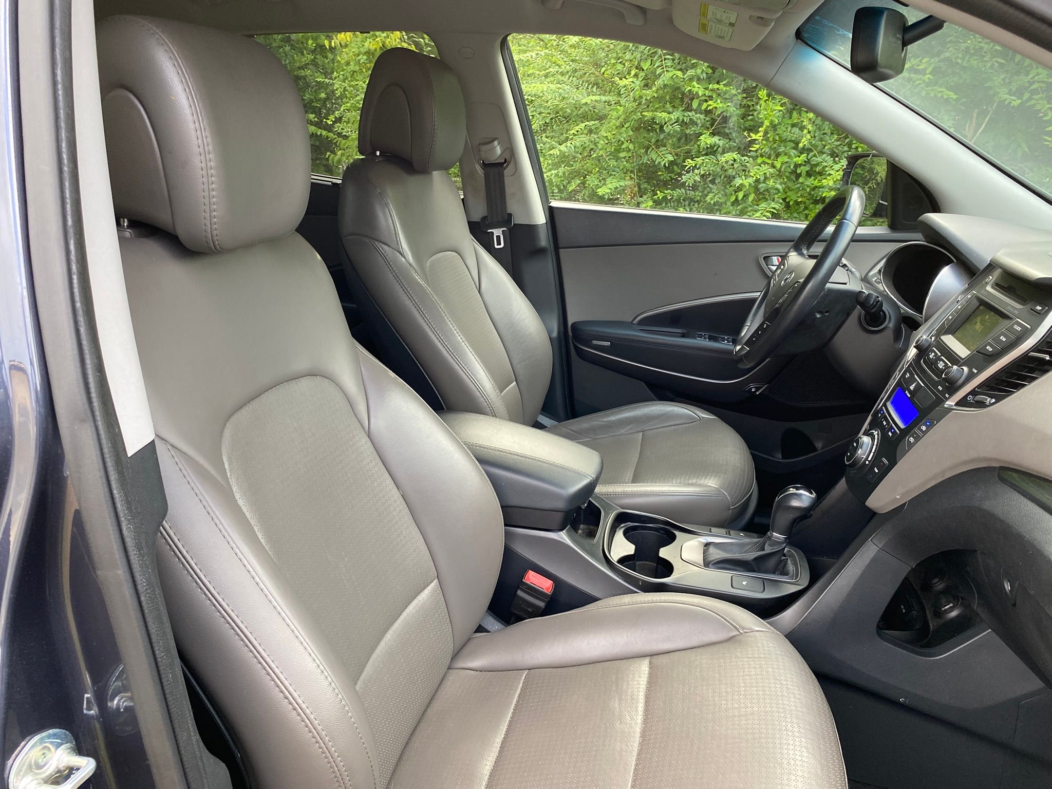 Used 2015 Hyundai Santa Fe Sport w/ Option Group 03 AWD/4WD image 17