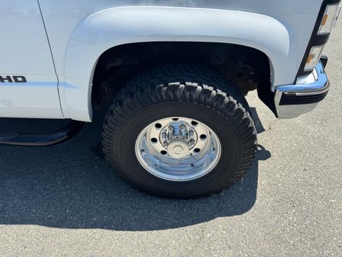 Used 1992 Chevrolet Silverado 3500 4x4 Extended Cab image 10