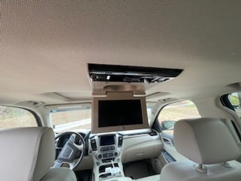 Used 2020 GMC Yukon Denali w/ Open Road Package image 1