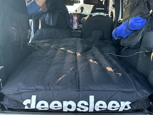 Used 2016 Jeep Wrangler Unlimited Sport image 27