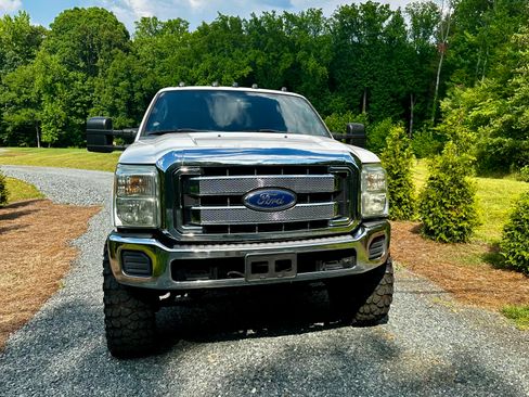 Used 2013 Ford F250 XL w/ XL Value Pkg AWD/4WD image 5