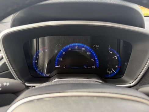 Used 2022 Toyota Corolla Cross XLE w/ Black Badges Package (TMS) image 8