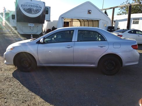 Used 2010 Toyota Corolla LE image 5