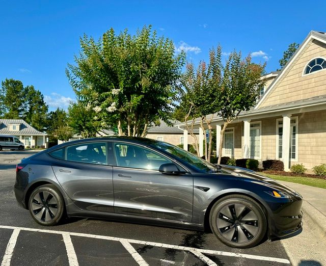 Used 2025 Tesla Model 3 Long Range RWD image 13