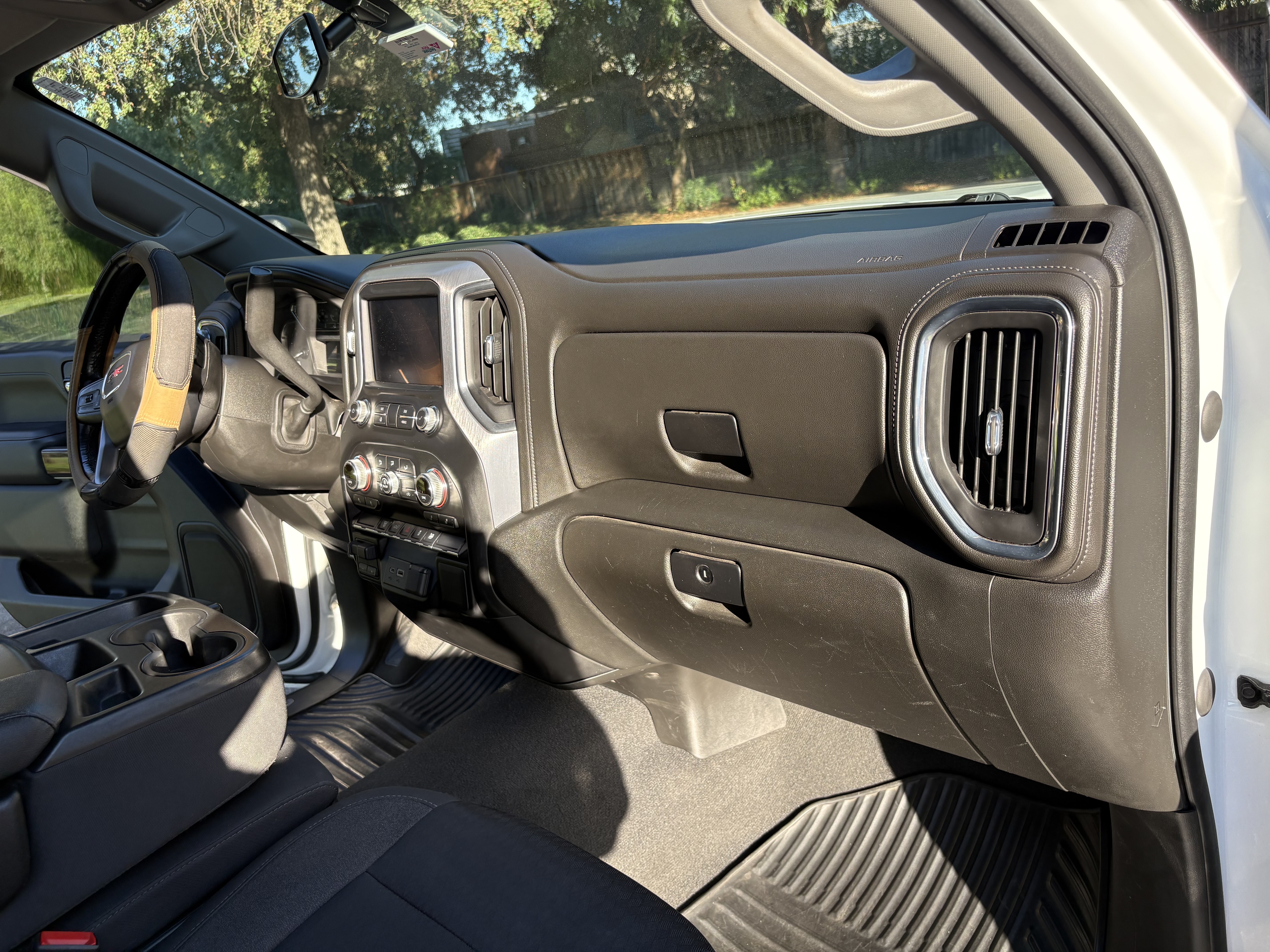 Used 2022 GMC Sierra 2500 SLE w/ SLE Value Package; AWD/4WD image 21