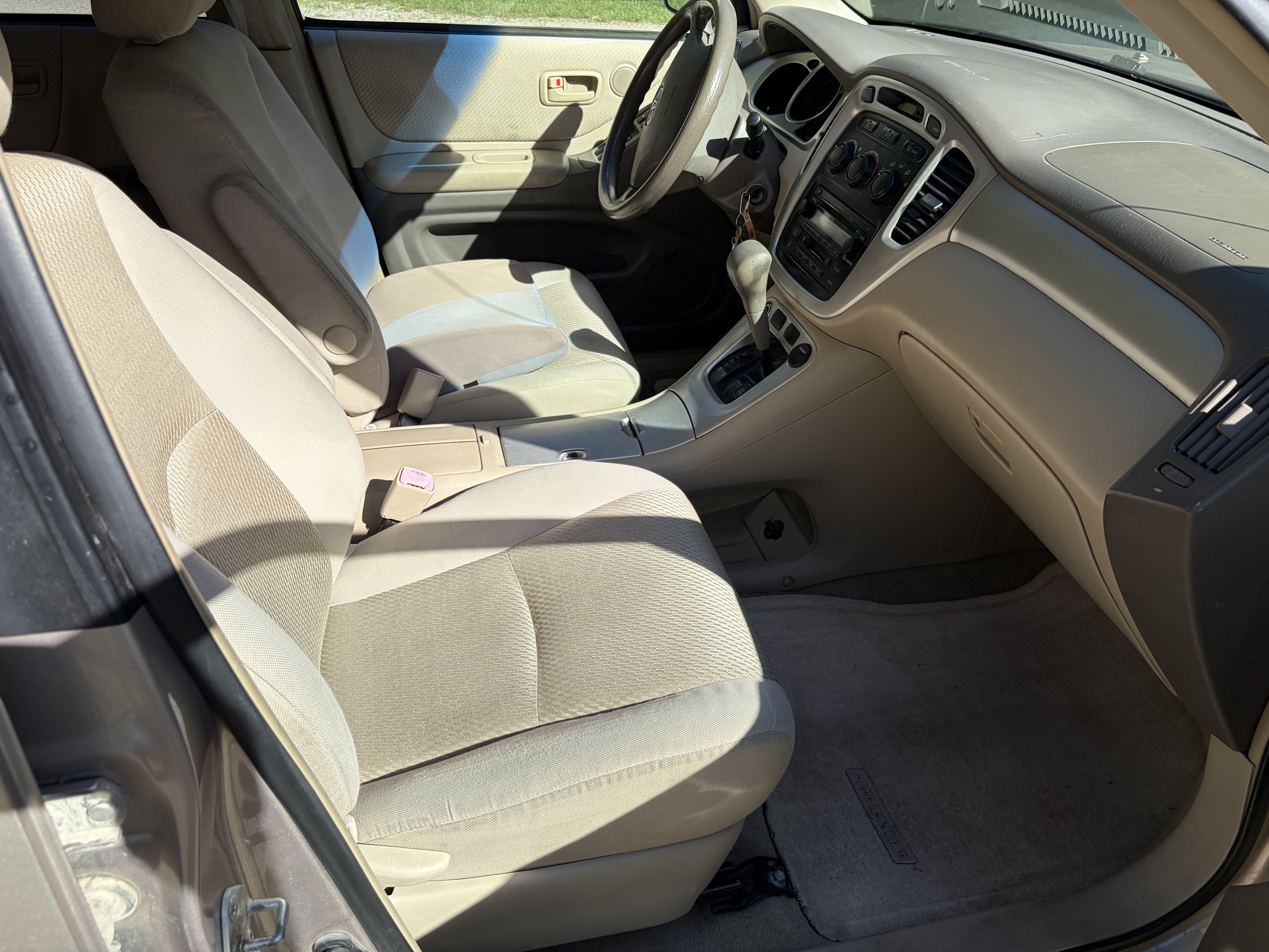 Used 2004 Toyota Highlander 4WD V6 image 6