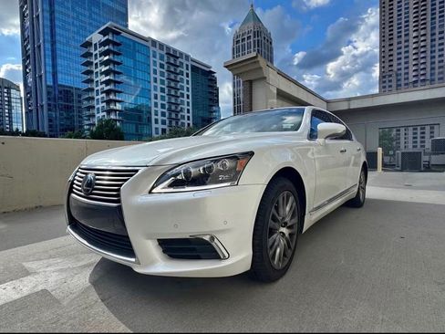 Used 2015 Lexus LS 460 w/ Ultra Luxury Package RWD image 1