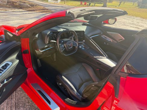 Used 2020 Chevrolet Corvette Stingray Convertible 2D w/ 2LT Preferred Equipment Group image 10