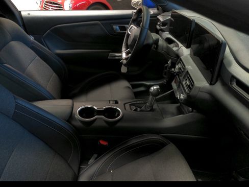 Used 2024 Ford Mustang Coupe image 11