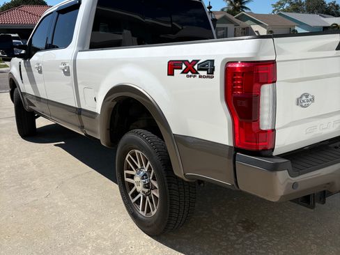 Used 2019 Ford F250 King Ranch w/ King Ranch Ultimate Package image 4