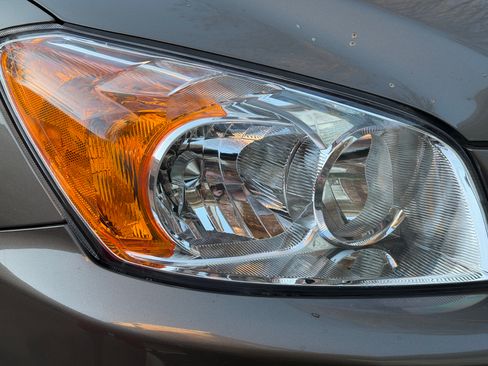 Used 2009 Toyota RAV4 Limited image 13