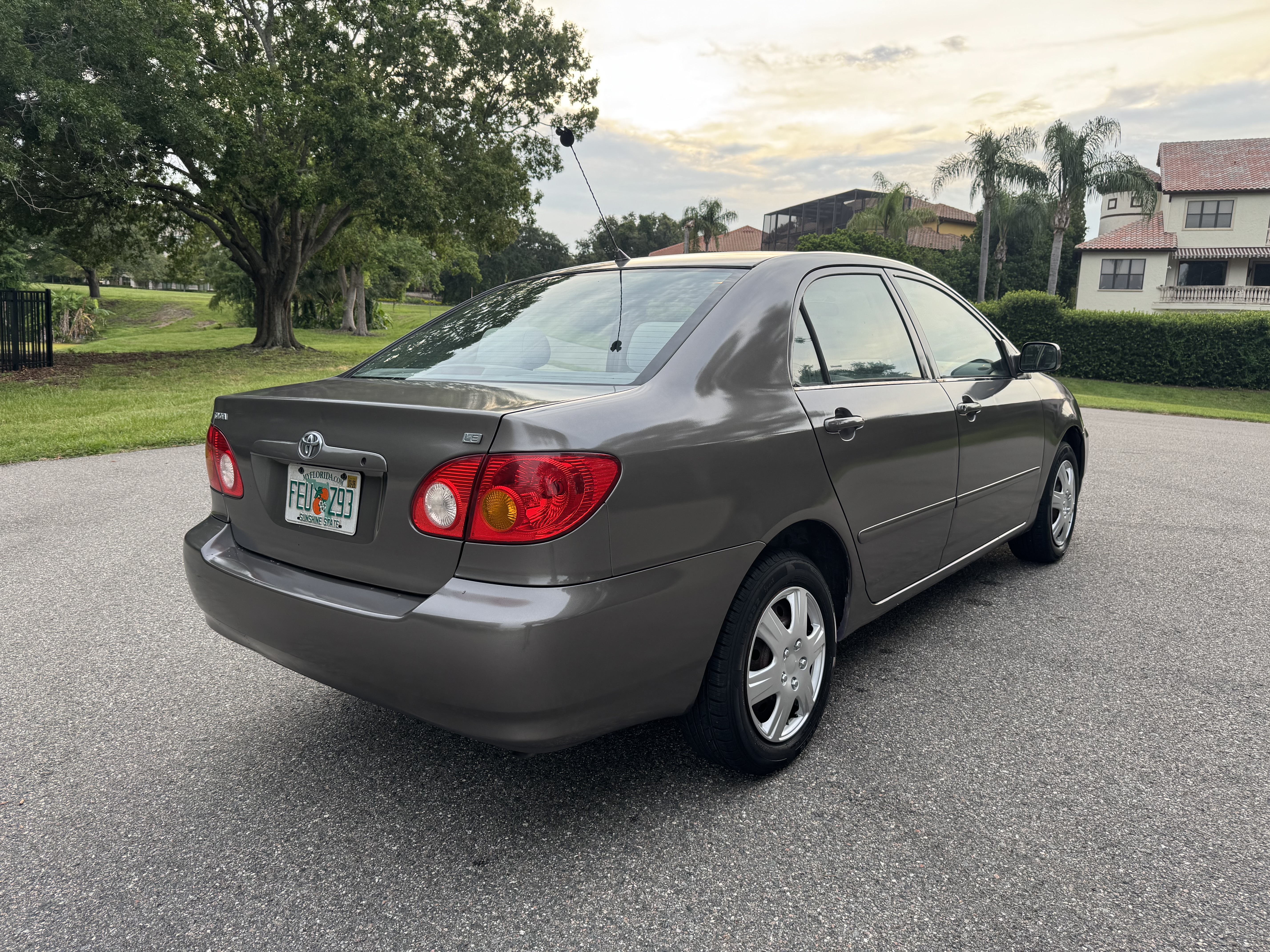 Used 2004 Toyota Corolla LE FWD image 8