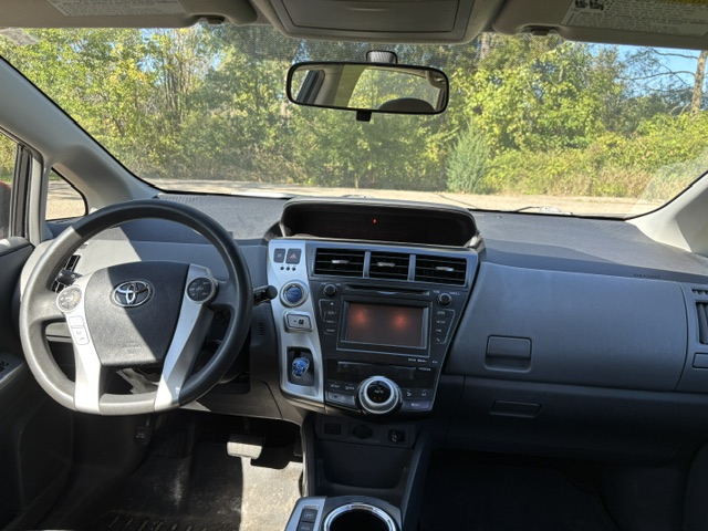 Used 2012 Toyota Prius V Three FWD image 10