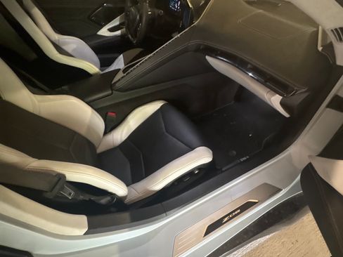 Used 2024 Chevrolet Corvette Z06 w/ Stealth Interior Trim Package RWD image 15