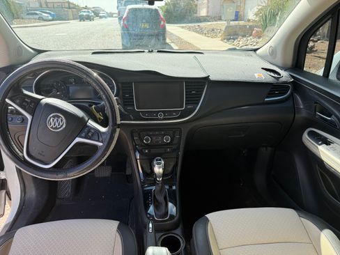 Used 2020 Buick Encore Sport Touring image 9